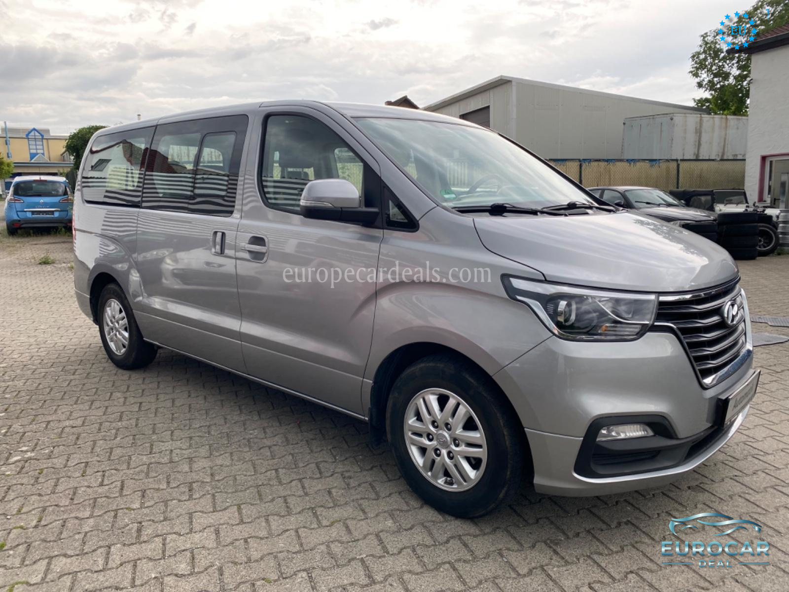 Hyundai H-1 Starex