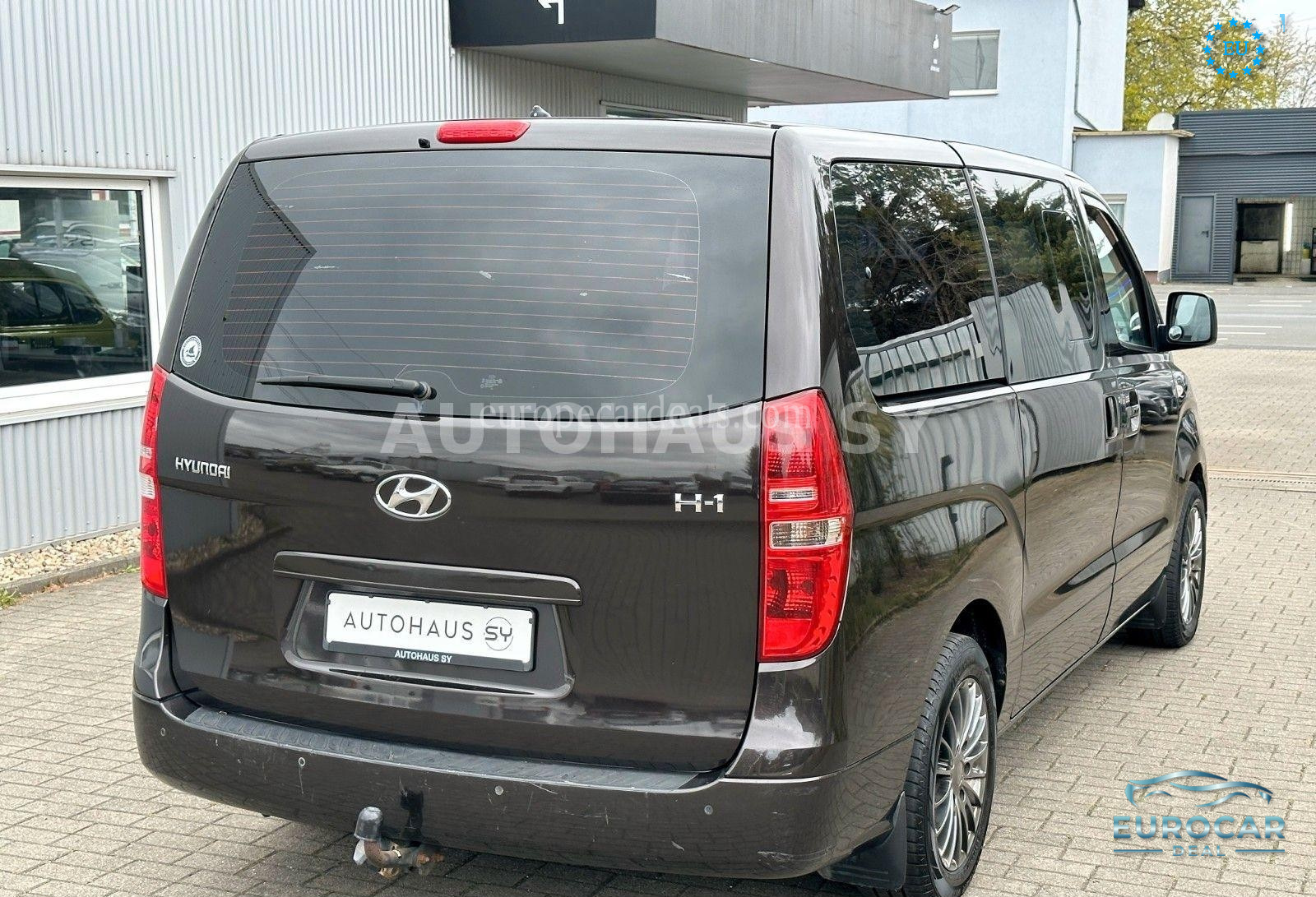 Hyundai H-1 Starex