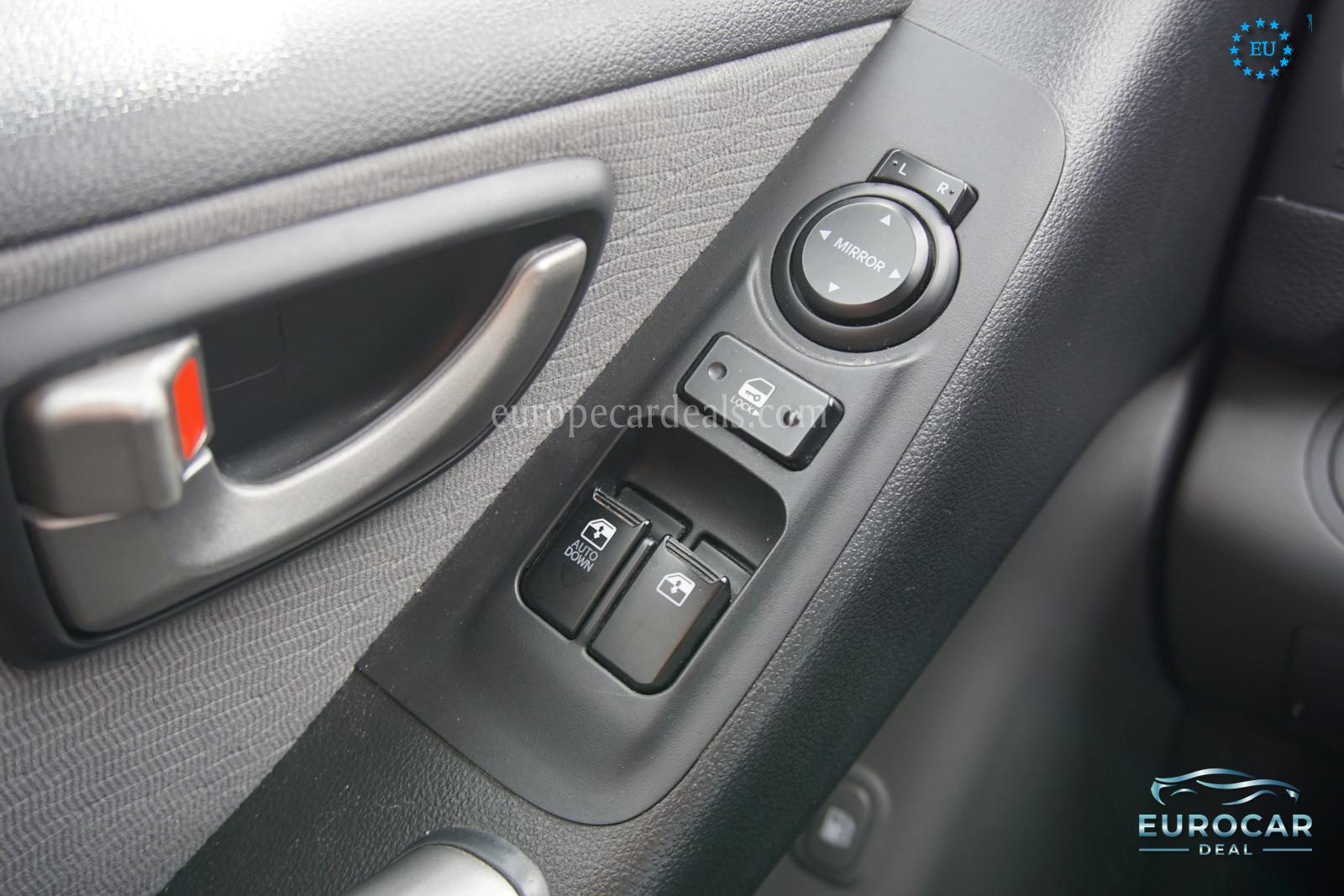 Hyundai H-1 Starex