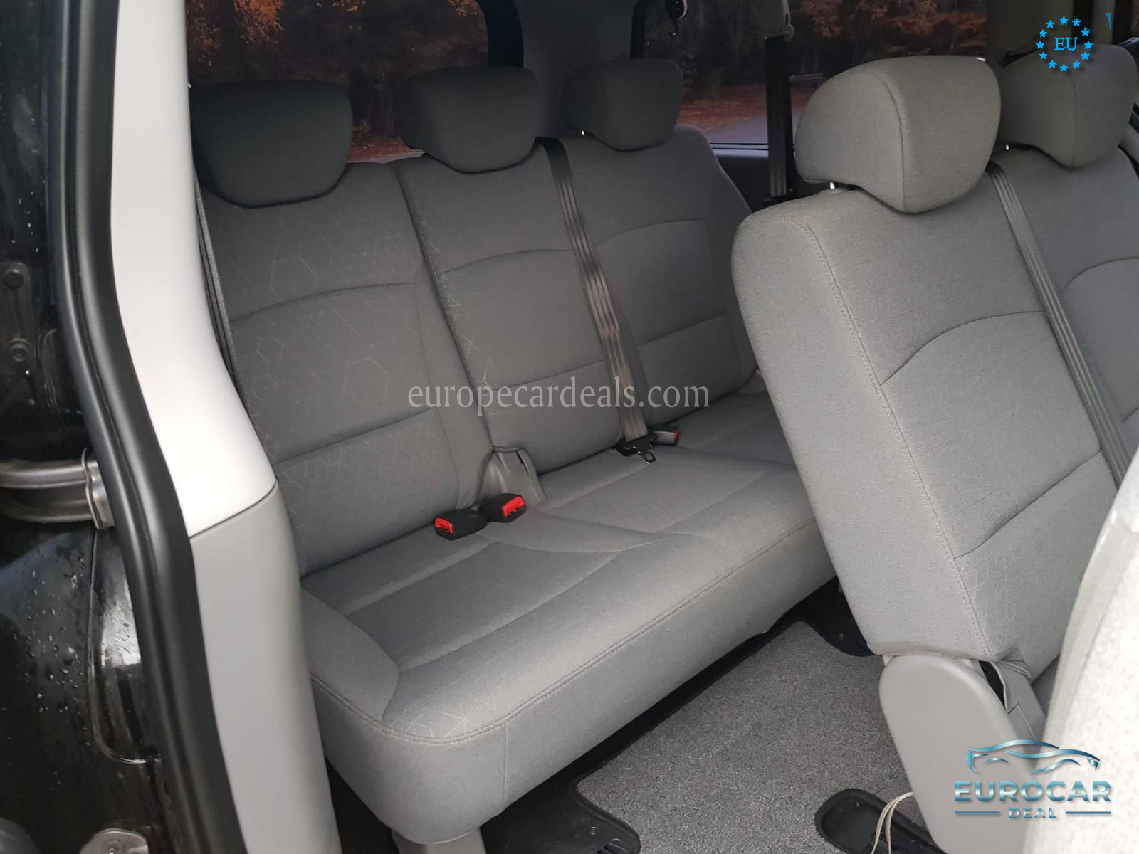 Hyundai H-1 Starex