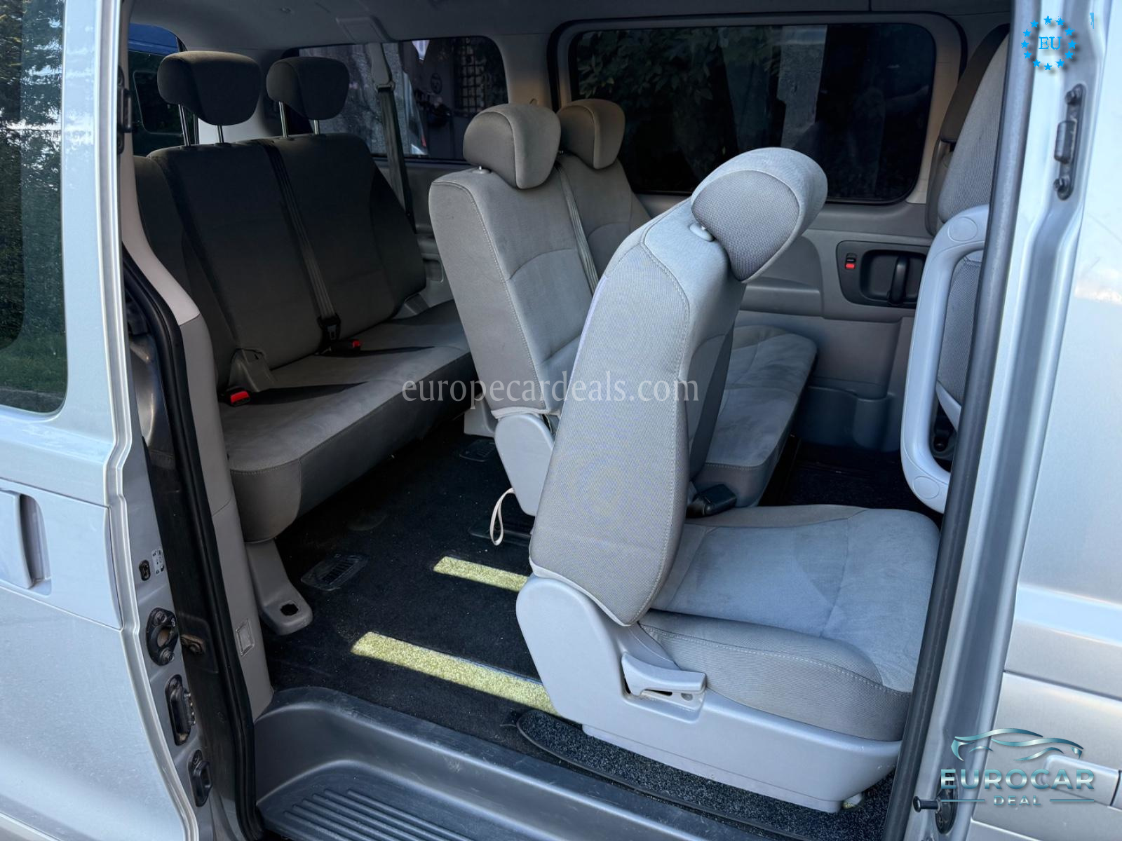 Hyundai H-1 Starex