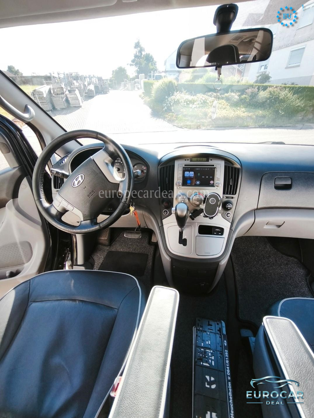 Hyundai H-1 Starex