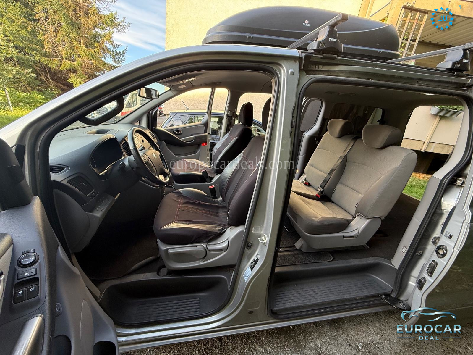 Hyundai H-1 Starex