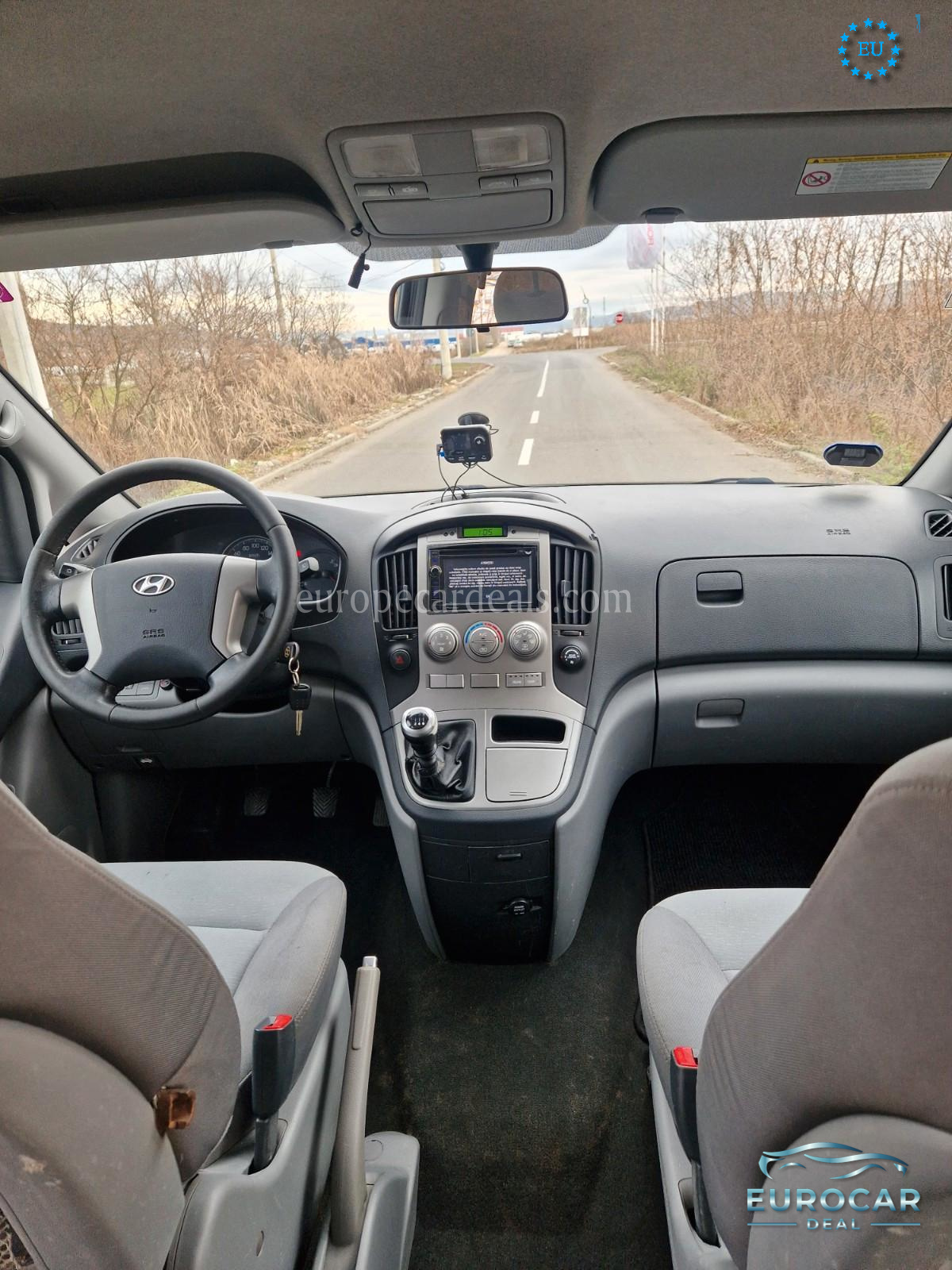 Hyundai H-1 Starex