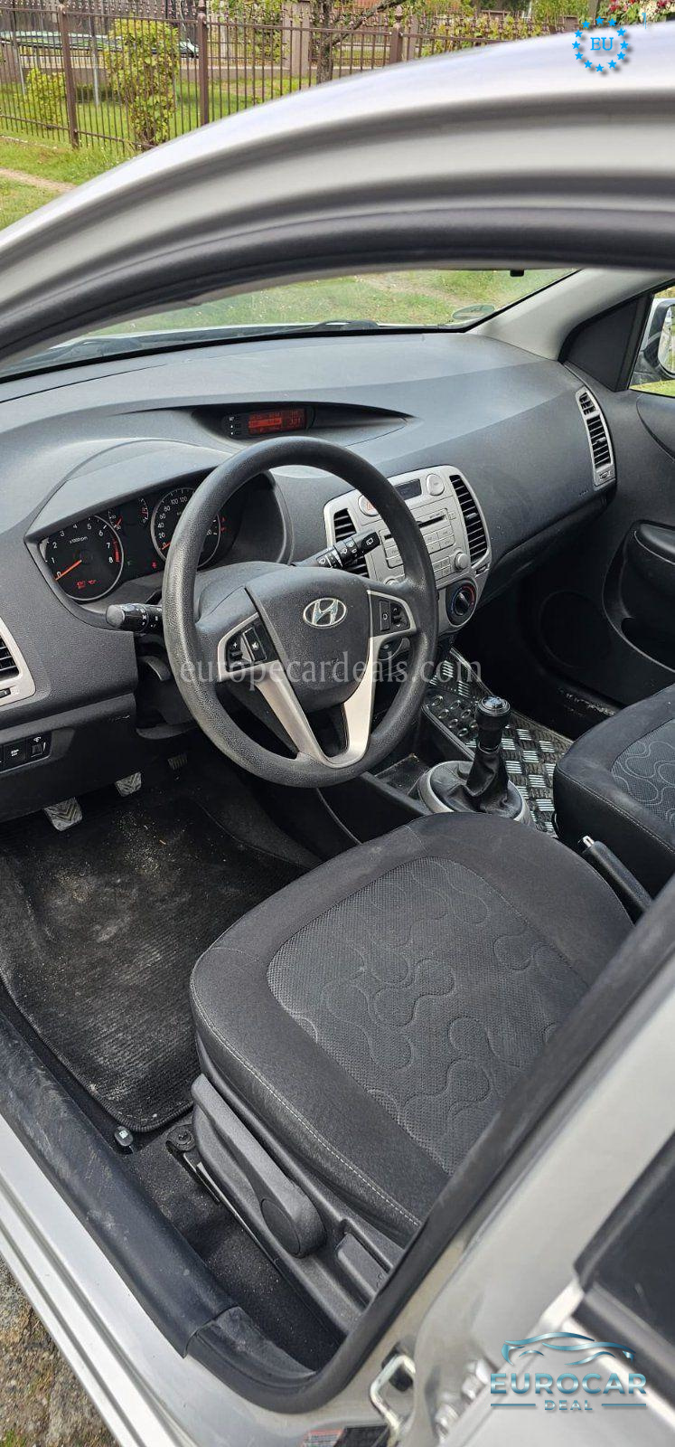 Hyundai i20