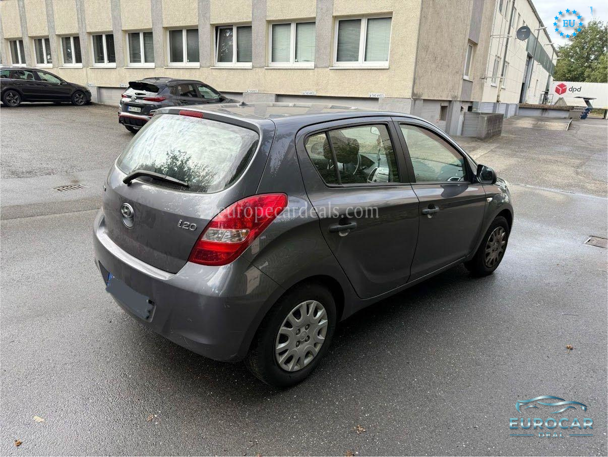 Hyundai i20