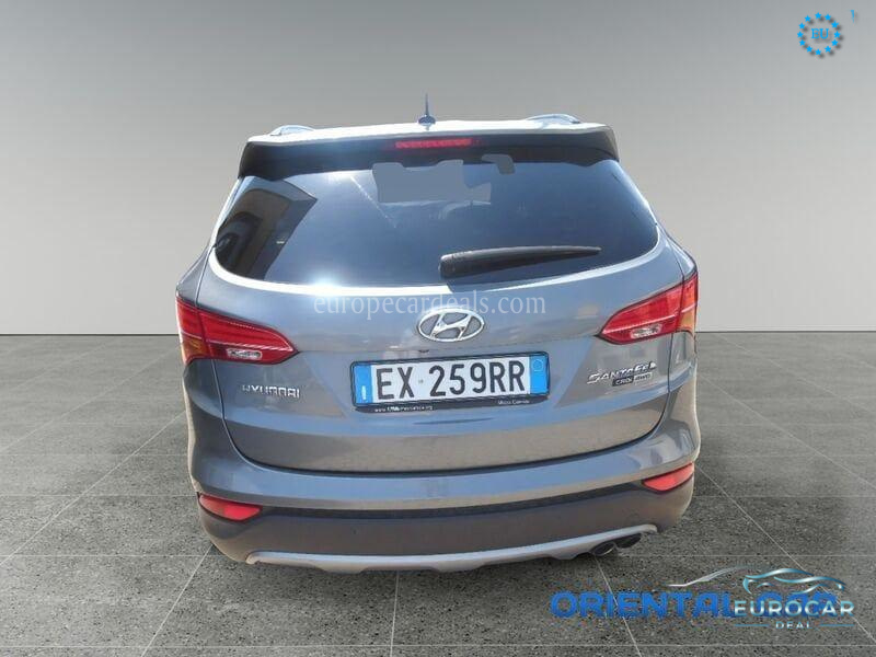 Hyundai SANTA FE