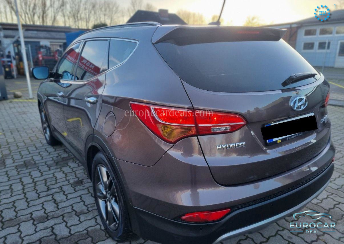 Hyundai SANTA FE