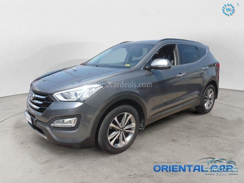 Hyundai SANTA FE