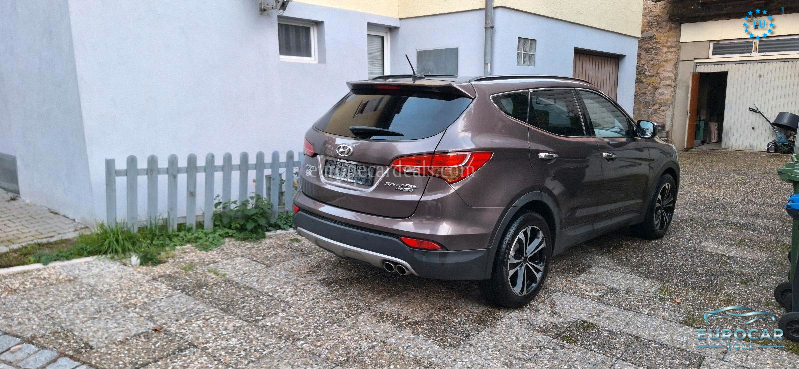 Hyundai SANTA FE