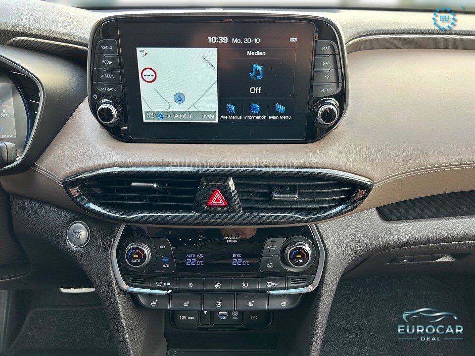 Hyundai SANTA FE