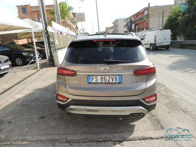 Hyundai SANTA FE