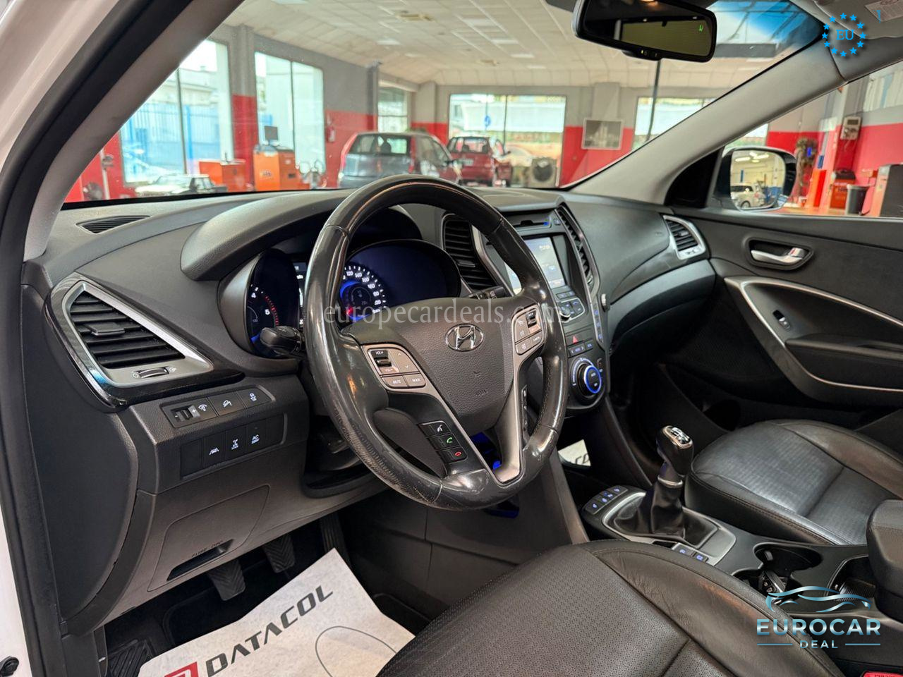 Hyundai SANTA FE