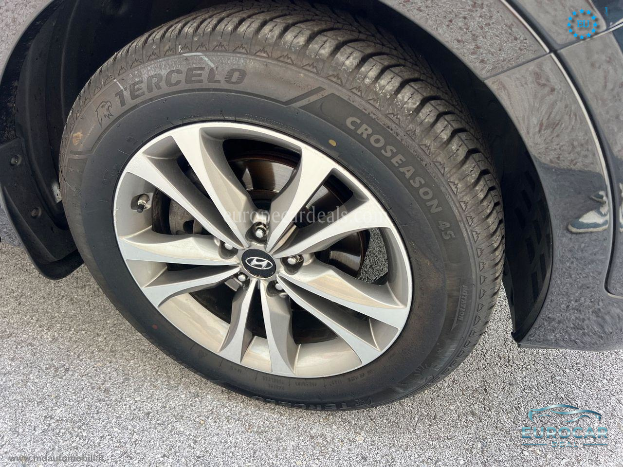 Hyundai SANTA FE