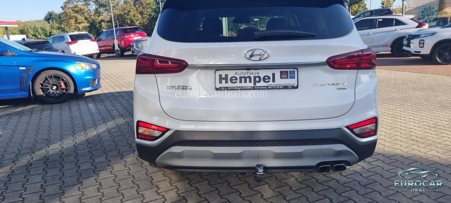 Hyundai SANTA FE