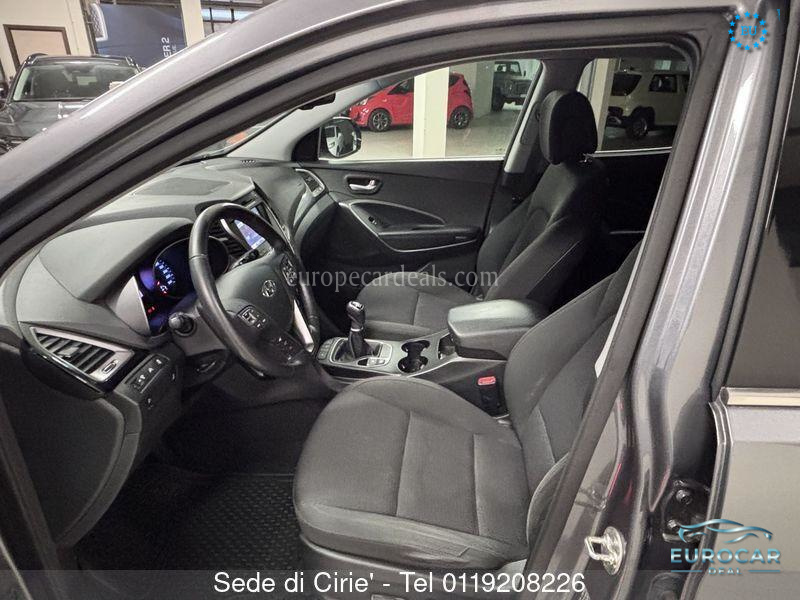 Hyundai SANTA FE