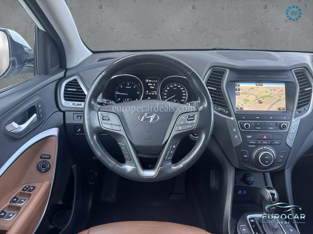 Hyundai SANTA FE