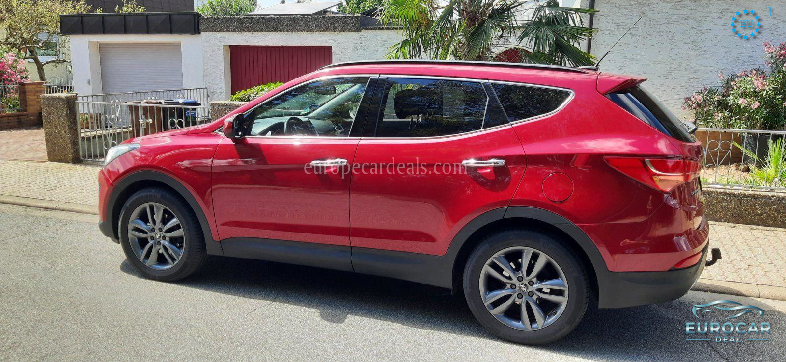 Hyundai SANTA FE