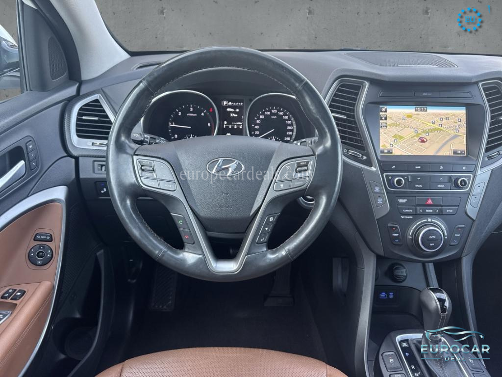 Hyundai SANTA FE