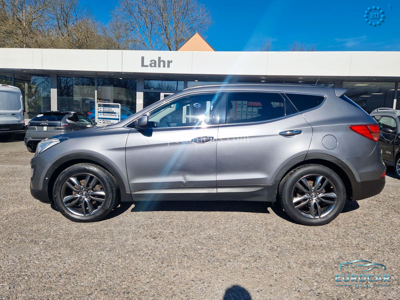 Hyundai SANTA FE