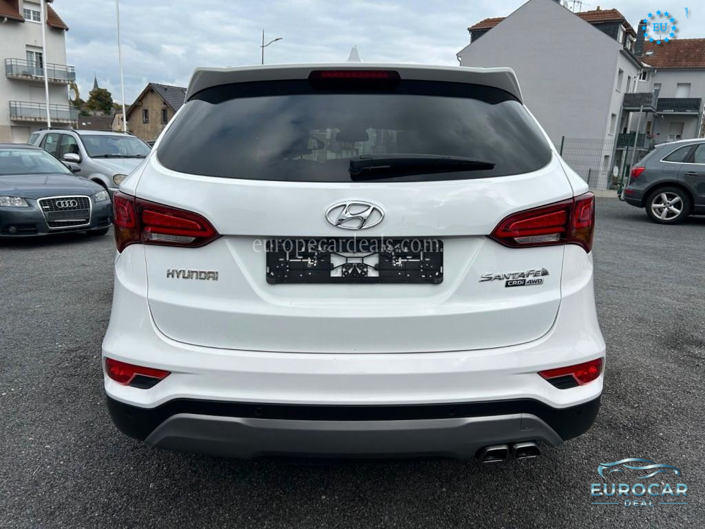 Hyundai SANTA FE