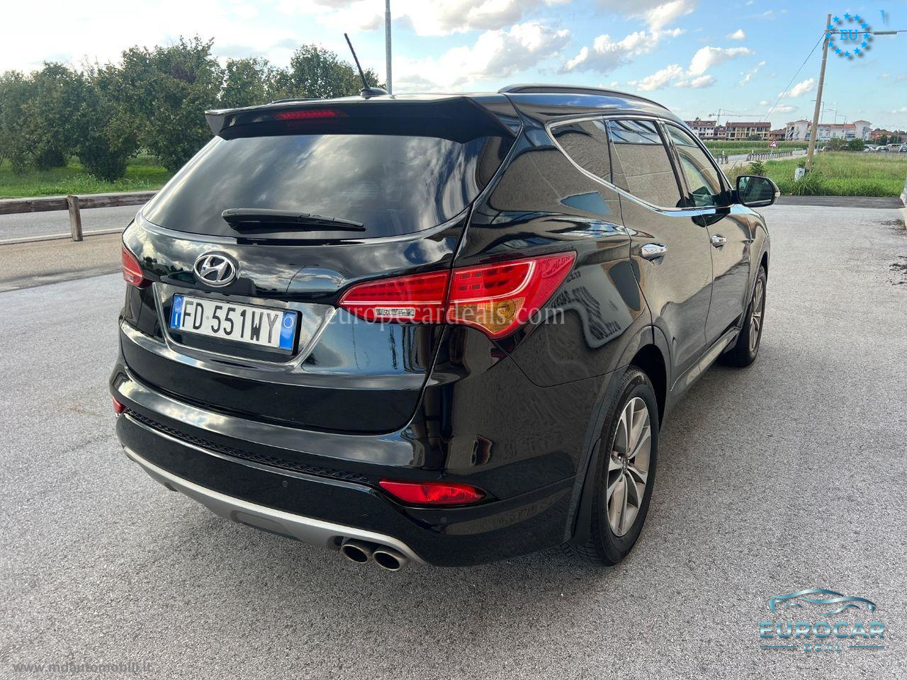 Hyundai SANTA FE