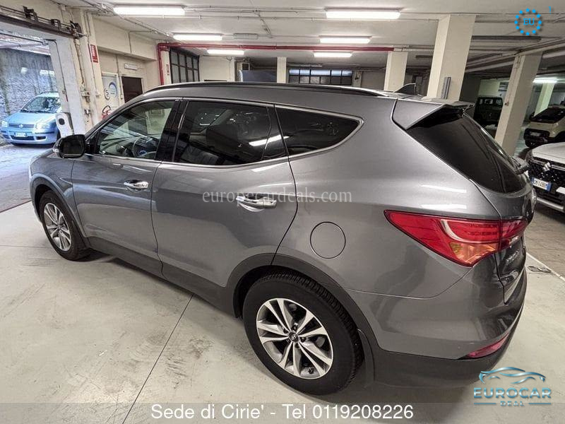 Hyundai SANTA FE