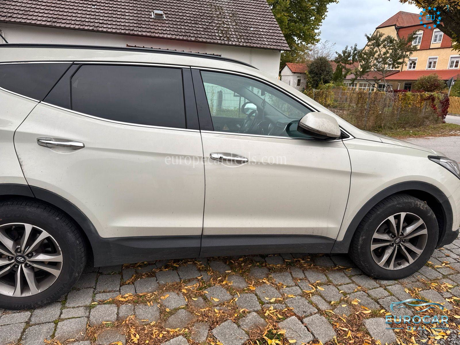 Hyundai SANTA FE