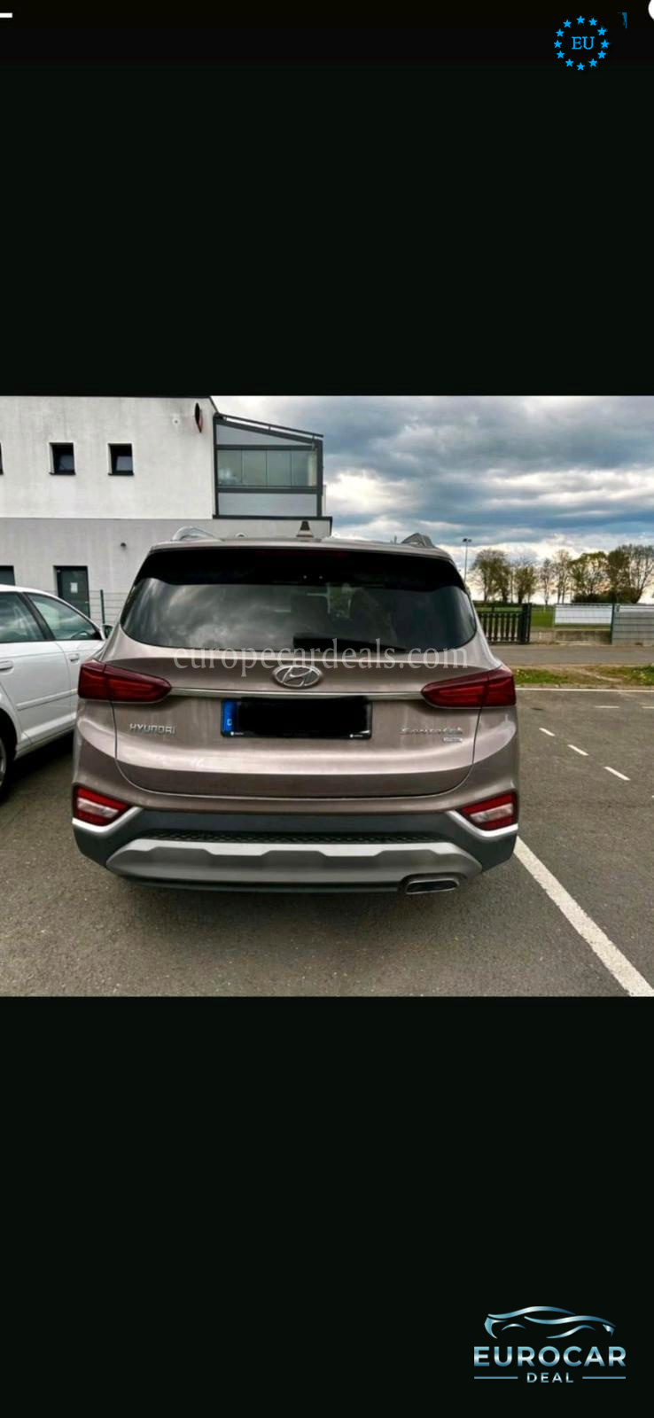 Hyundai SANTA FE