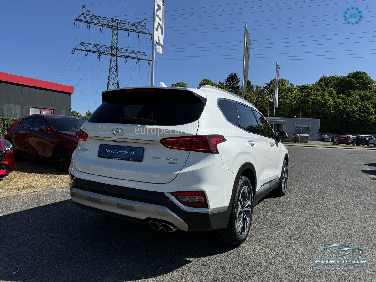 Hyundai SANTA FE