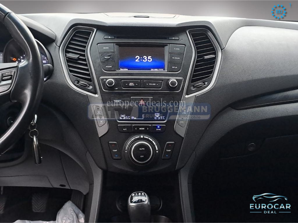 Hyundai SANTA FE