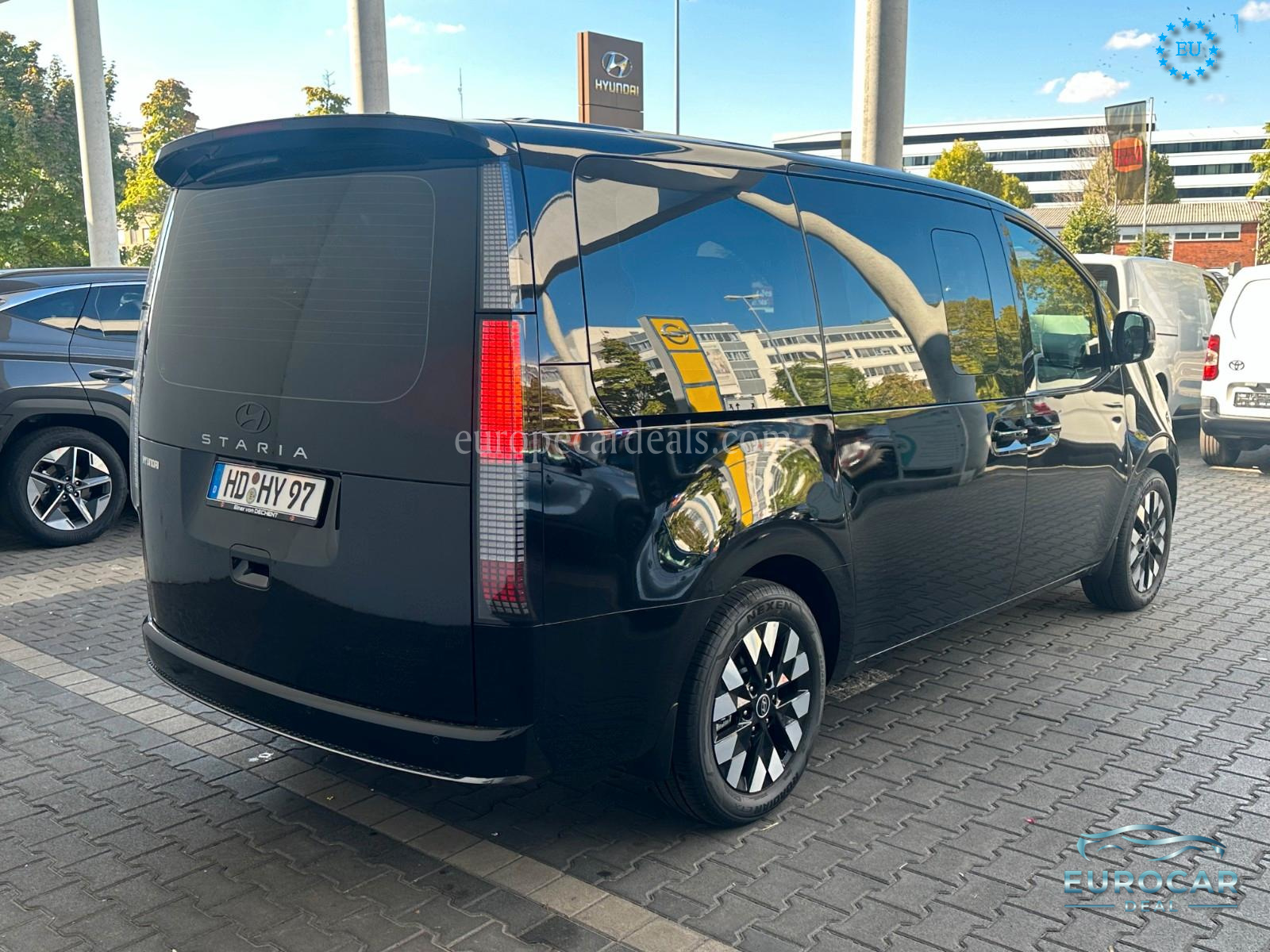 Hyundai STARIA