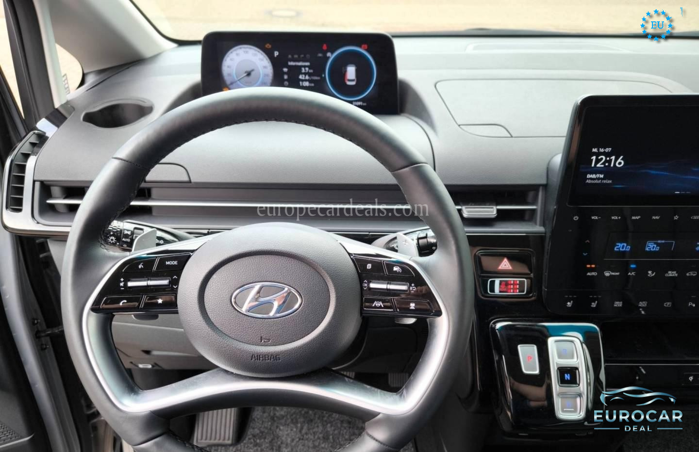 Hyundai STARIA