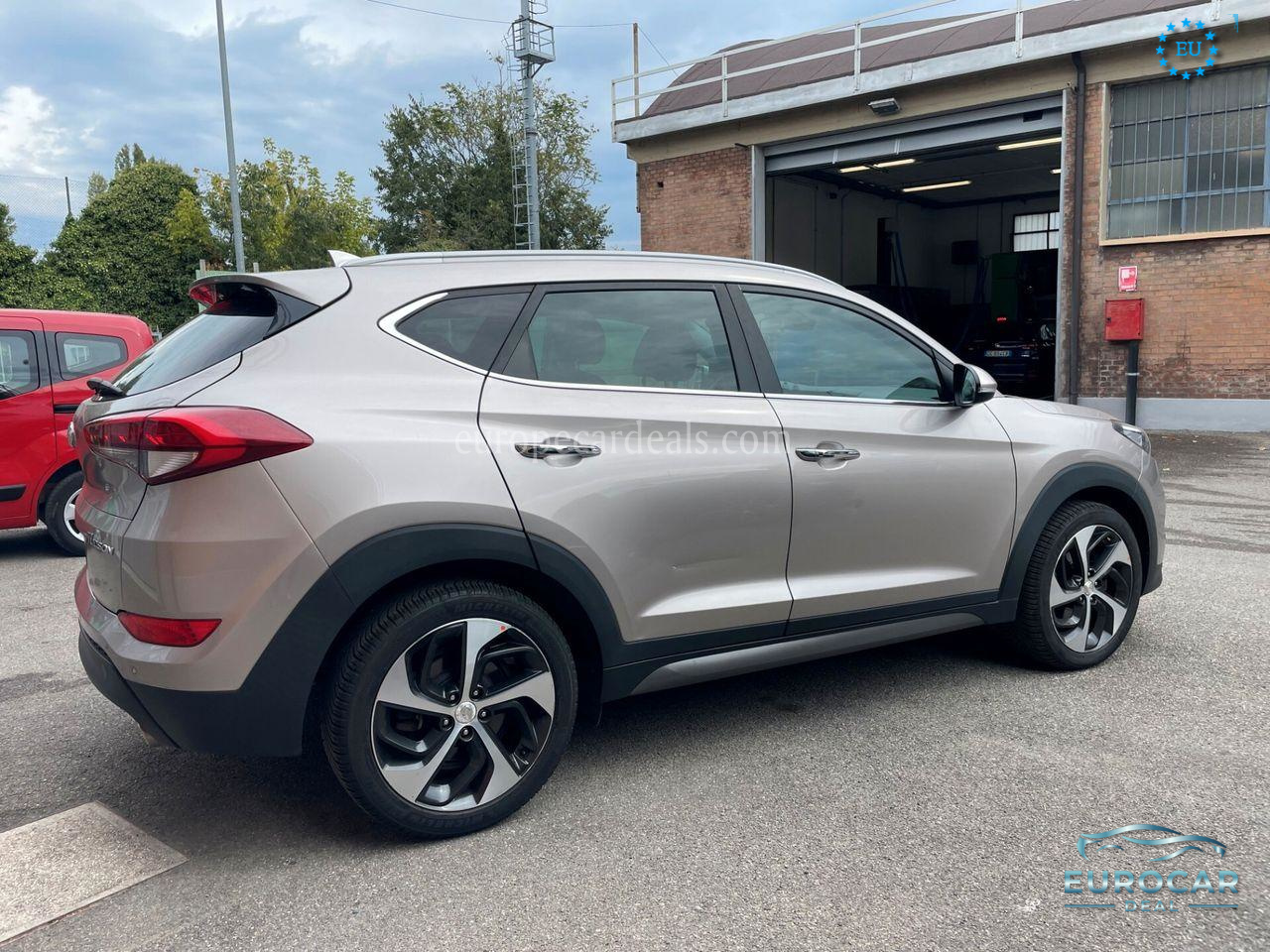 Hyundai TUCSON