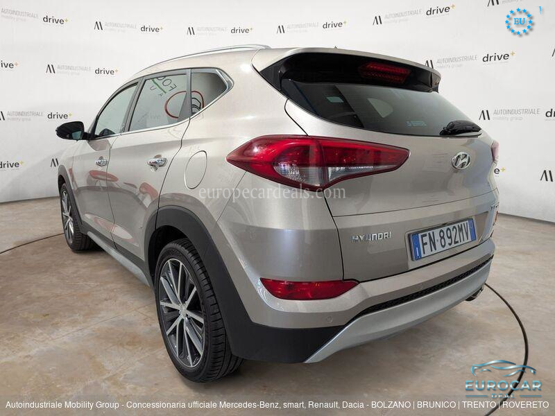 Hyundai TUCSON