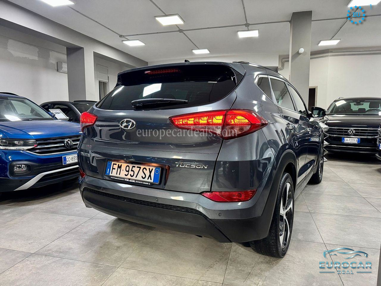 Hyundai TUCSON