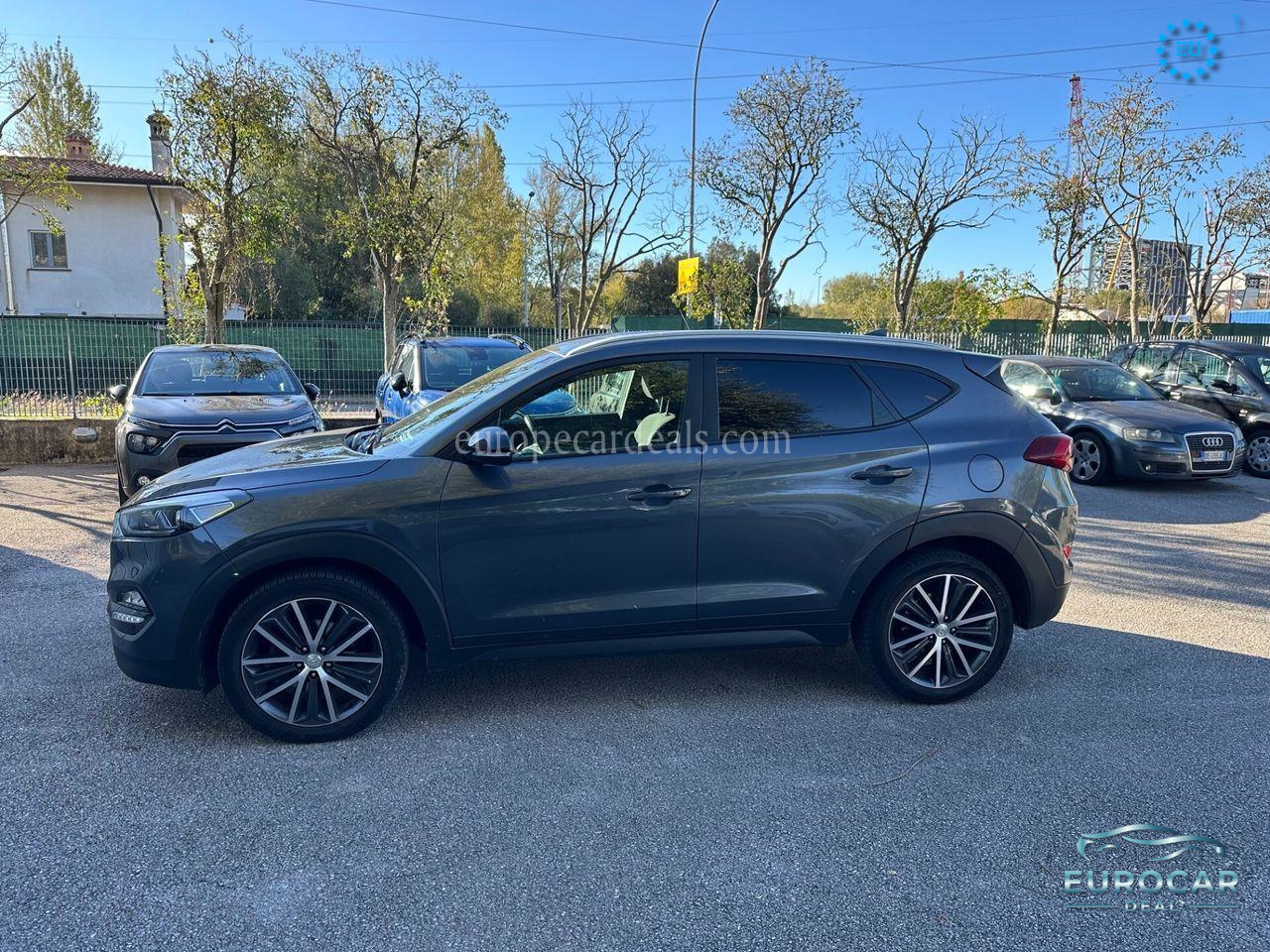 Hyundai TUCSON