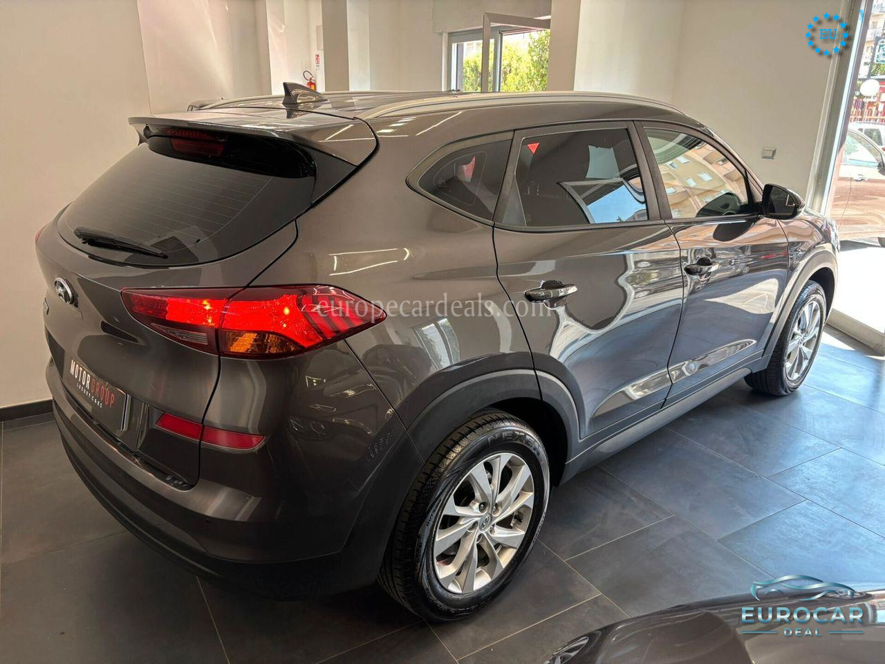 Hyundai TUCSON