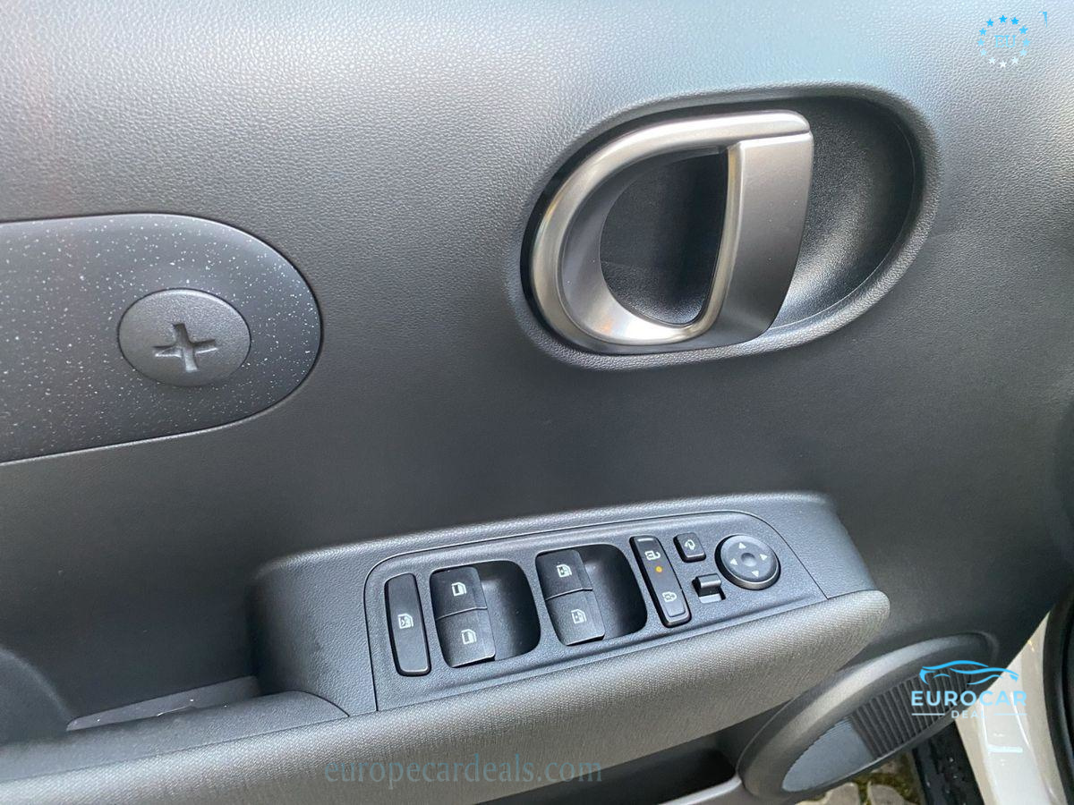 Hyundai INSTER