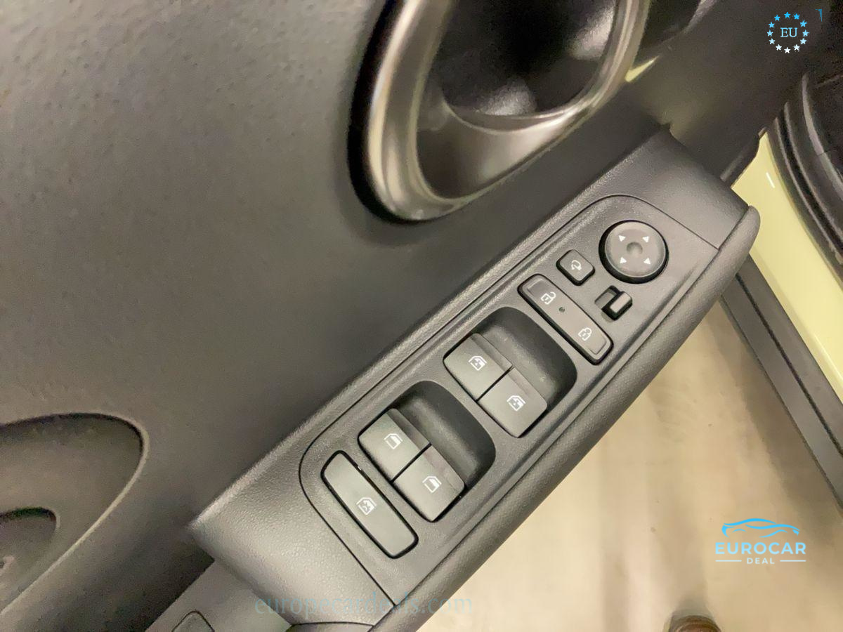 Hyundai INSTER