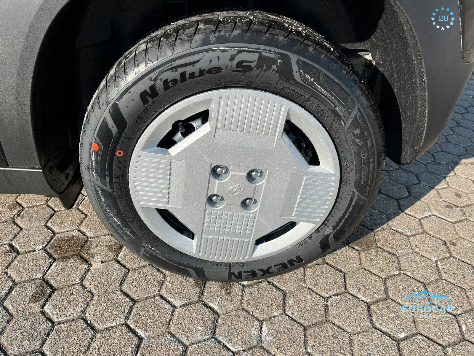 Hyundai INSTER