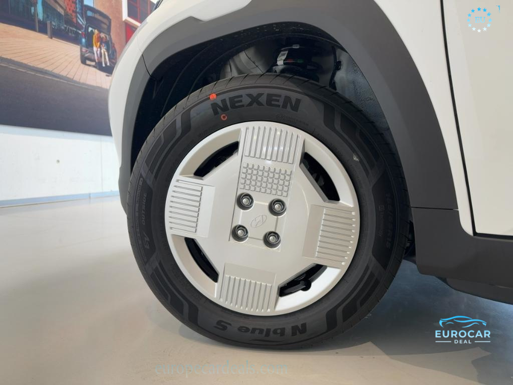 Hyundai INSTER