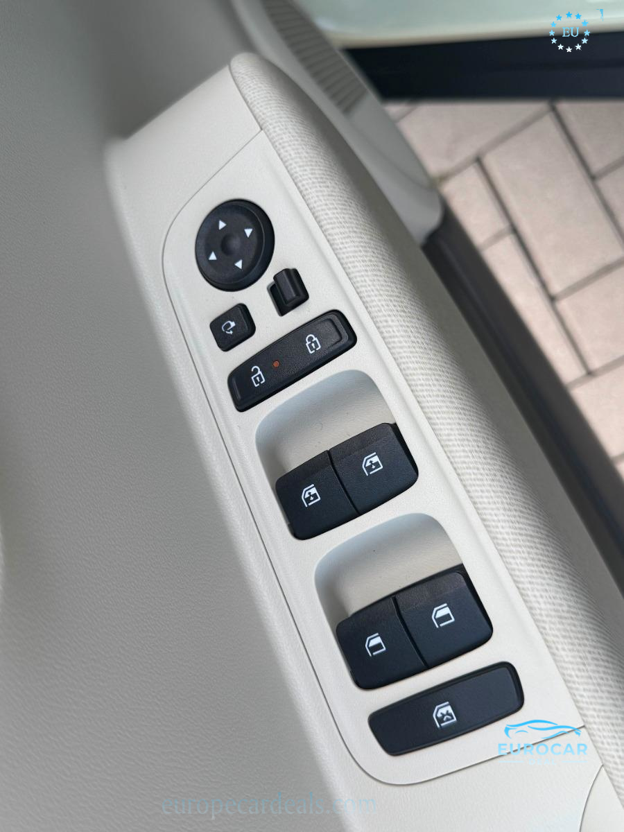 Hyundai INSTER
