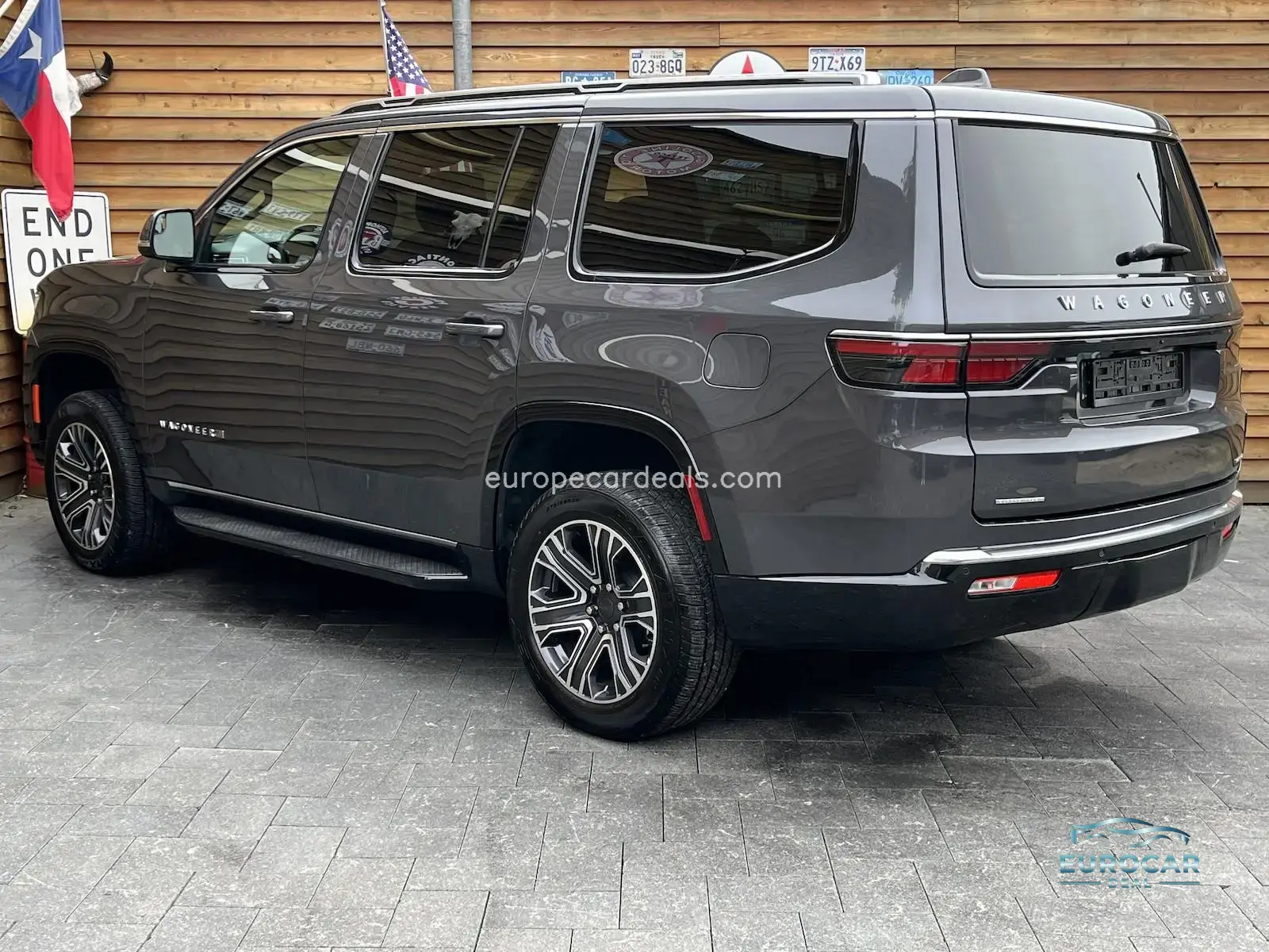 Jeep Wagoneer