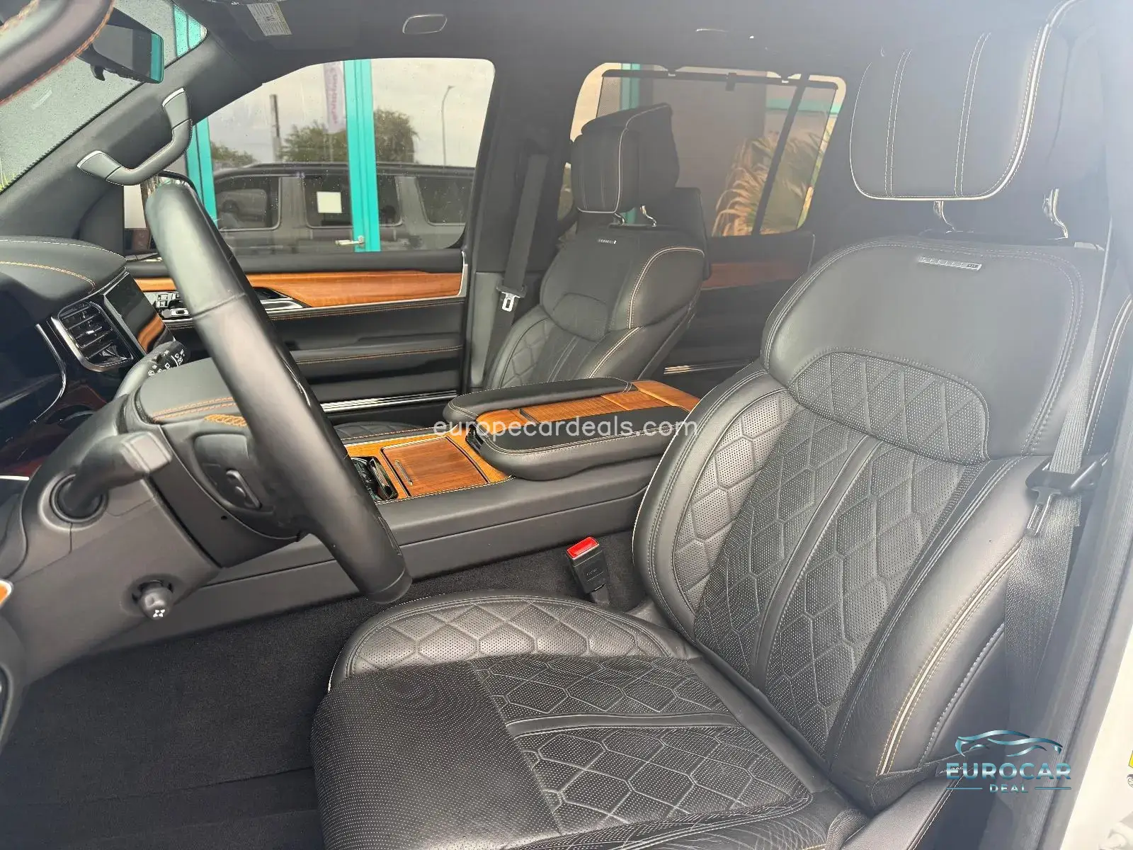 Jeep Wagoneer