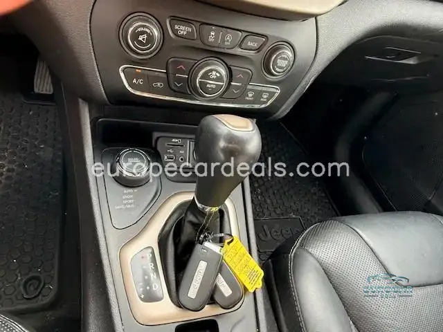 Jeep Cherokee