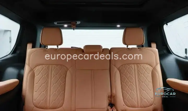Jeep Wagoneer