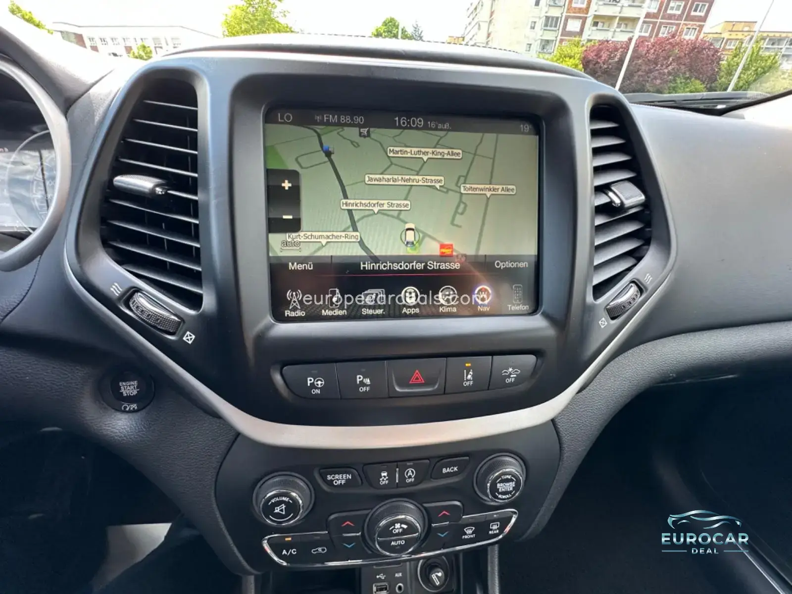 Jeep Cherokee