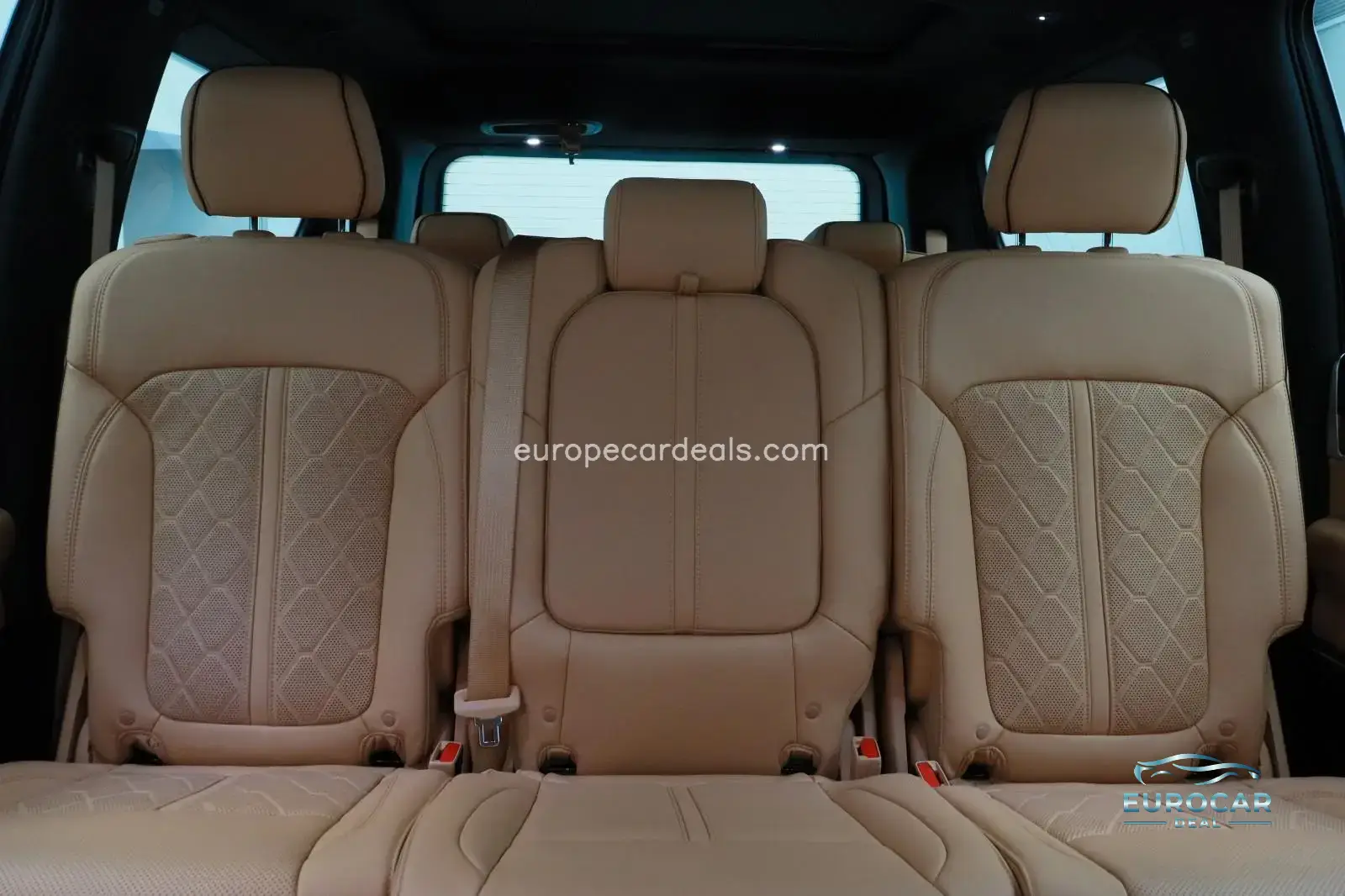 Jeep Wagoneer