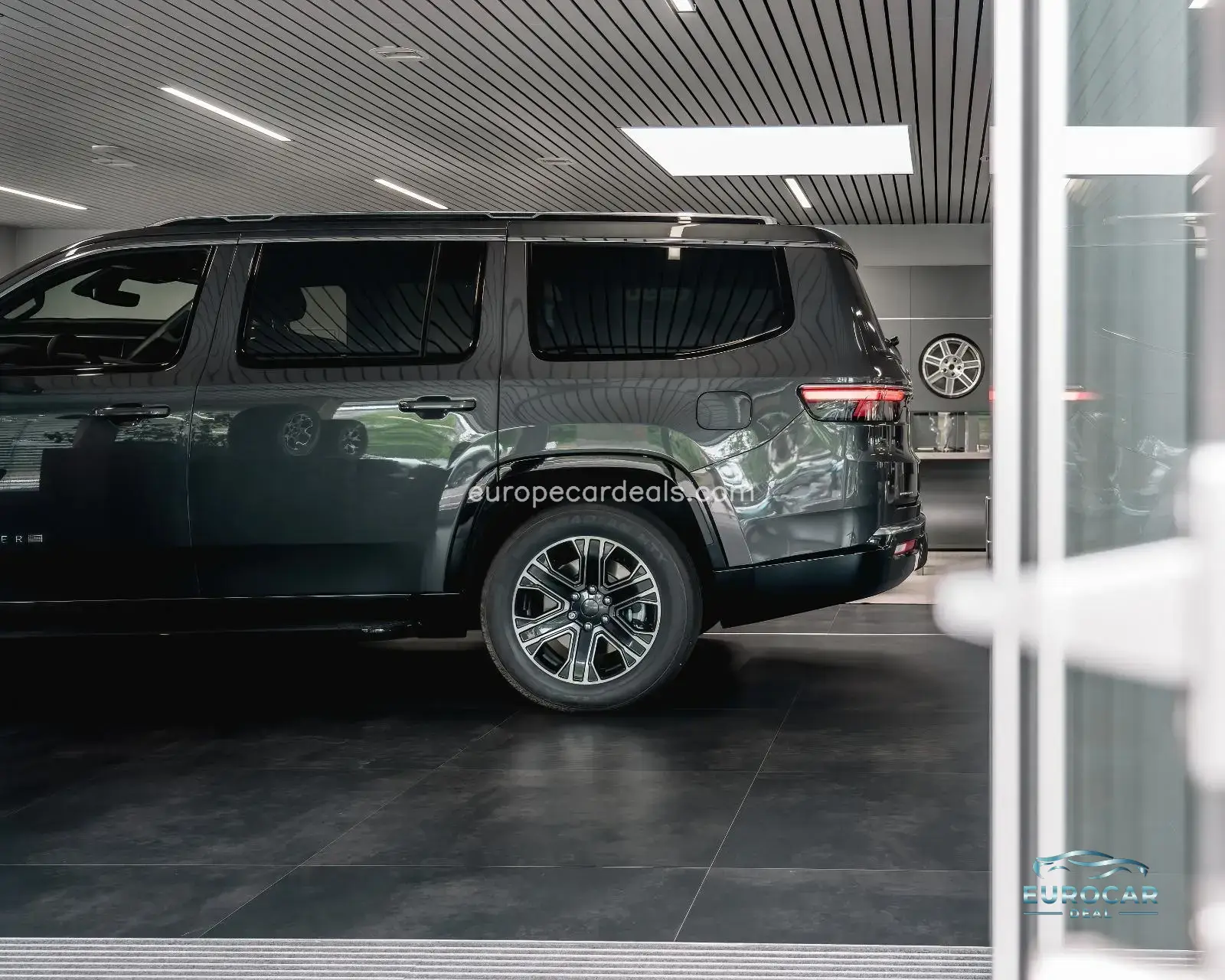 Jeep Wagoneer